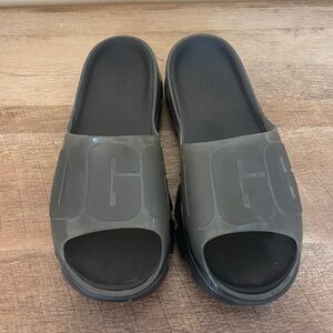 Size 6 Ugg UGG Women's Jella Clear Slides shoes